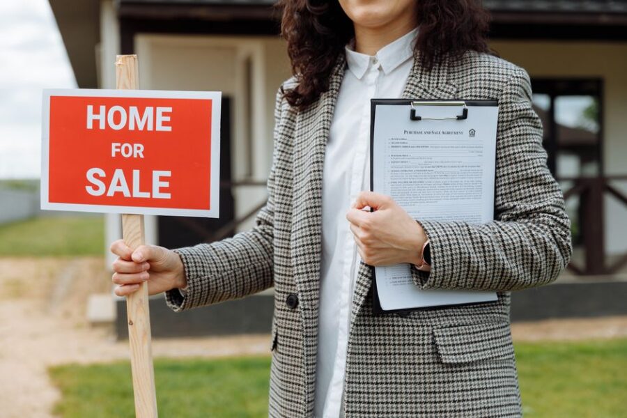 Sold! Creative Marketing Strategies for Real Estate Agents